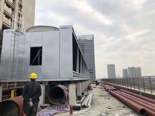 閉式冷卻塔和冷凍機(jī)的區(qū)別是什么？(開式冷卻塔與閉式區(qū)別)